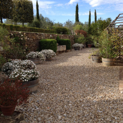 Manutenzione aree verdi agriturismi Valdambra Caiani Vivai Garden