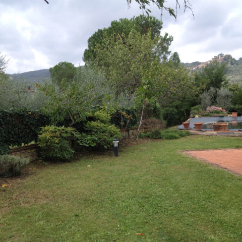 Manutenzione giardini agriturismo Valdambra Caiani Vivai Garden